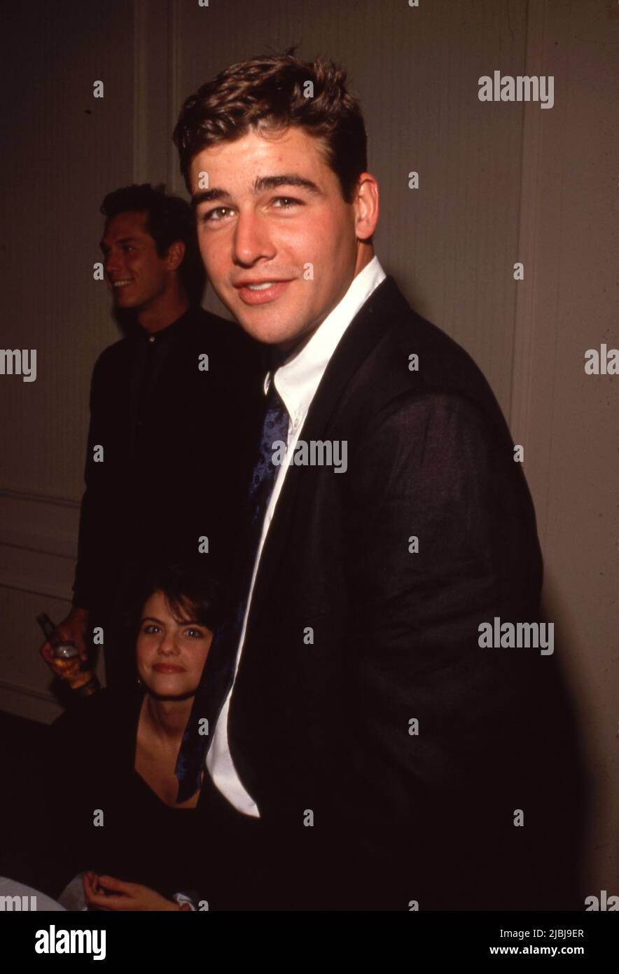Kyle Chandler 1989 Credit Ralph Dominguez/MediaPunch Stock Photo Alamy(03)