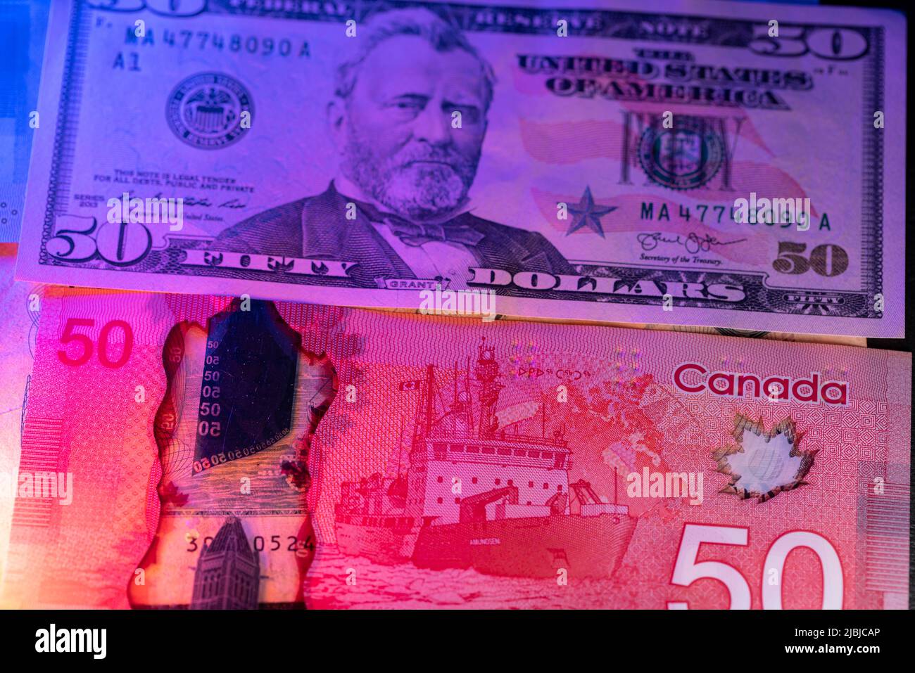 Canadian dollar bill 50 hi-res stock photography and images - Alamy