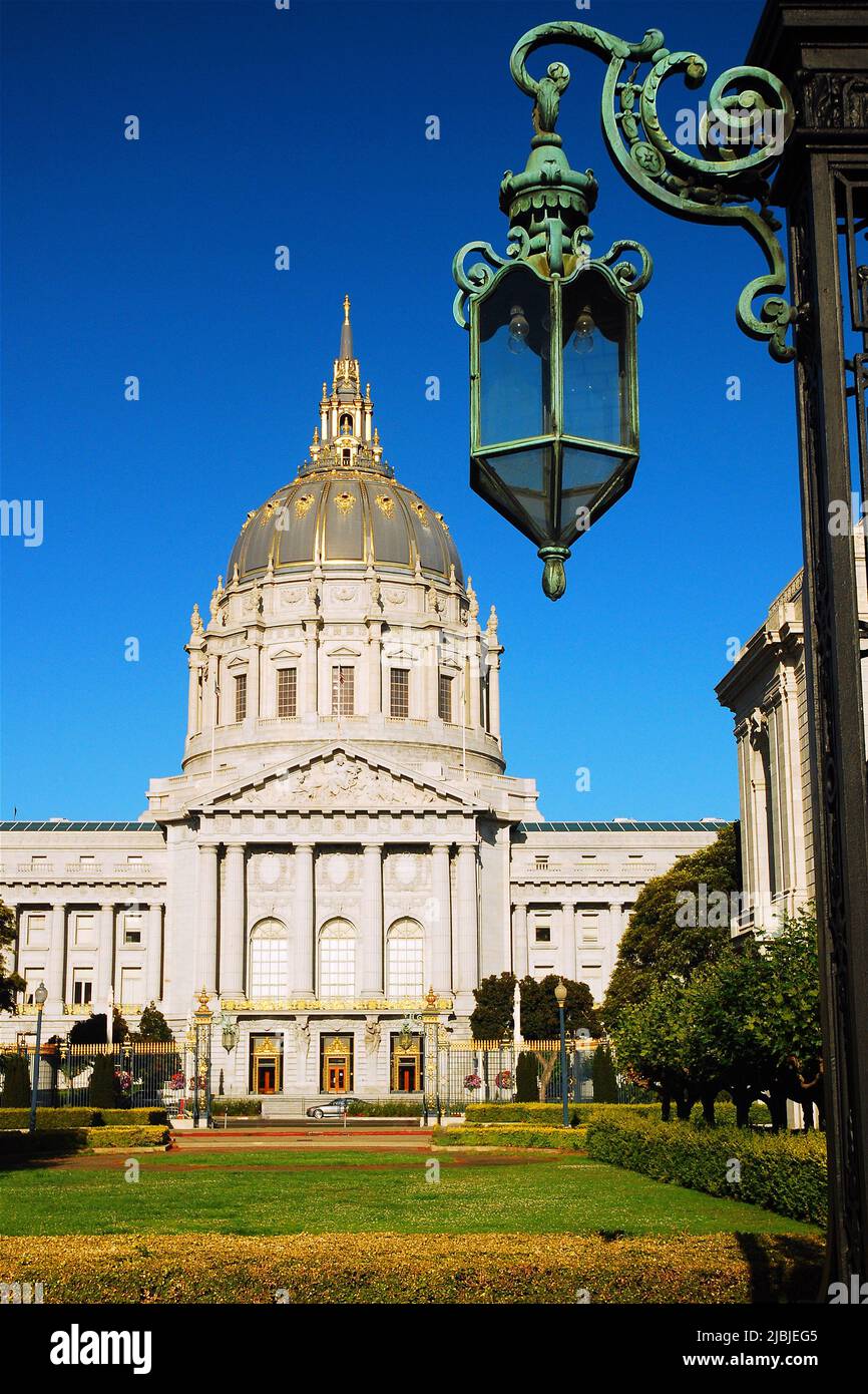 The San Francisco City Hall stands in the city's Civic Center Stock Photo