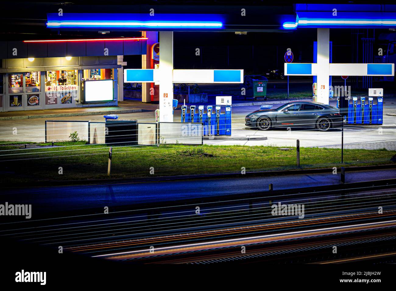 Lehrte, Germany. 07th June, 2022. Gas pumps stand at a gas station at the Lehrter See Nord service area on the A2 autobahn in the Hanover region in the early morning. Credit: Moritz Frankenberg/dpa/Alamy Live News Stock Photo