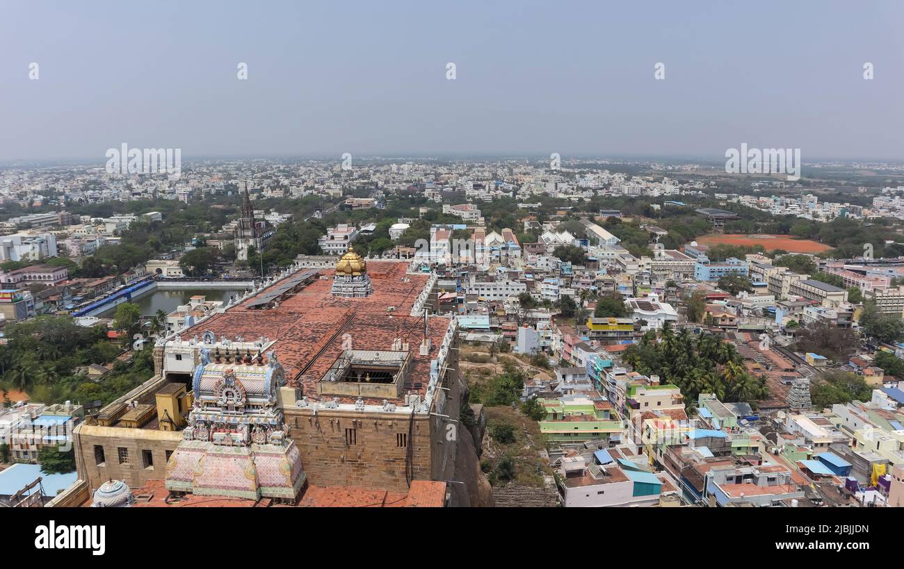 View of Rock Fort Thayumanaswami temple and Cityscape of Tiruchirappalli, Tamil Nadu, India Stock Photo