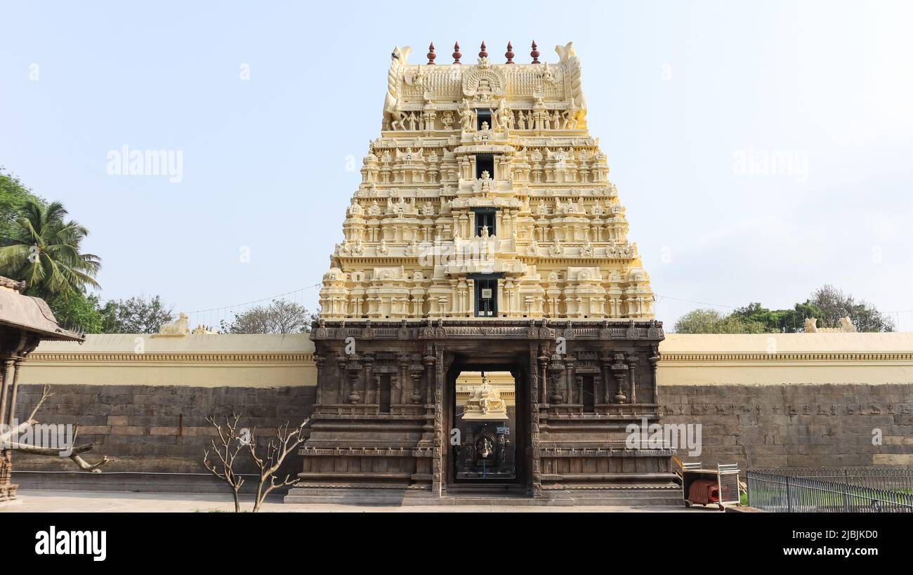 Second Gopuram of Jalakadeshwara Temple, Vellore Fort, Tamilnadu, India. Stock Photo