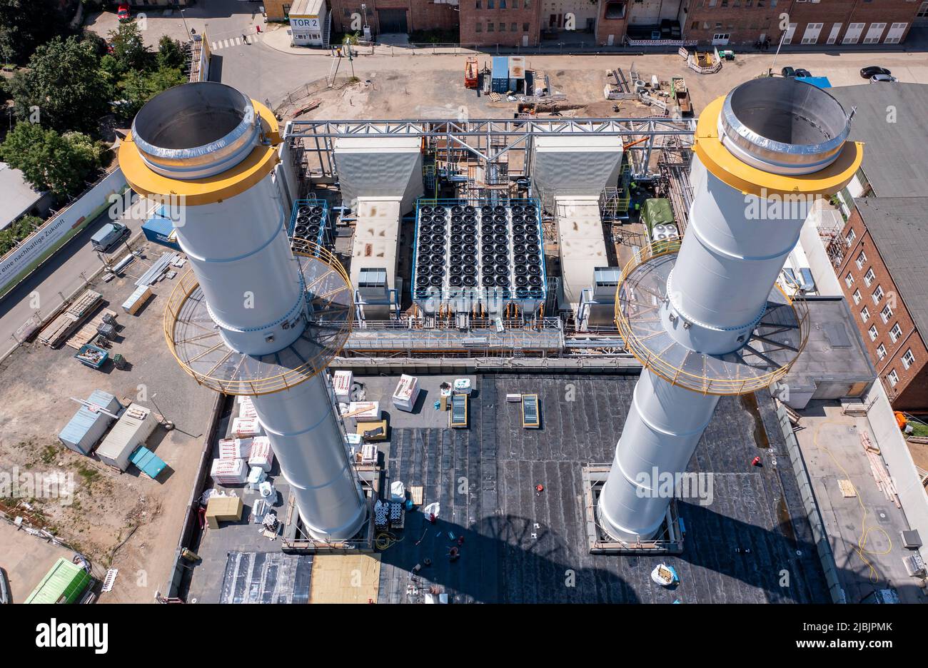 03 June 2022, Saxony, Leipzig: View of the construction site of the new gas-fired  power plant of Leipziger Versorgungs- und Verkehrsgesellschaft. Three years  ago, the municipal utility decided to put an end