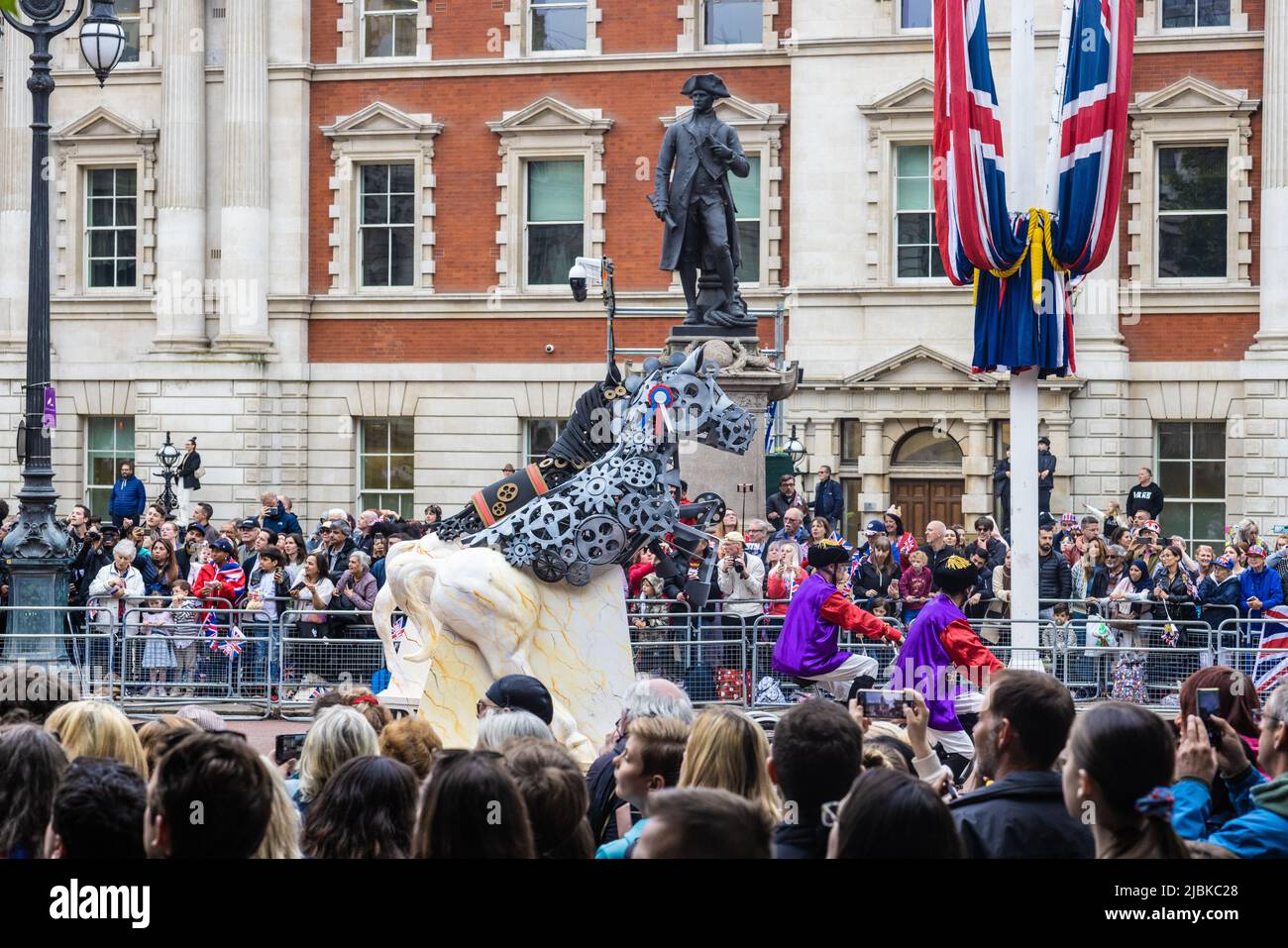 London the Mall and the Platinum Jubilee Stock Photo Alamy