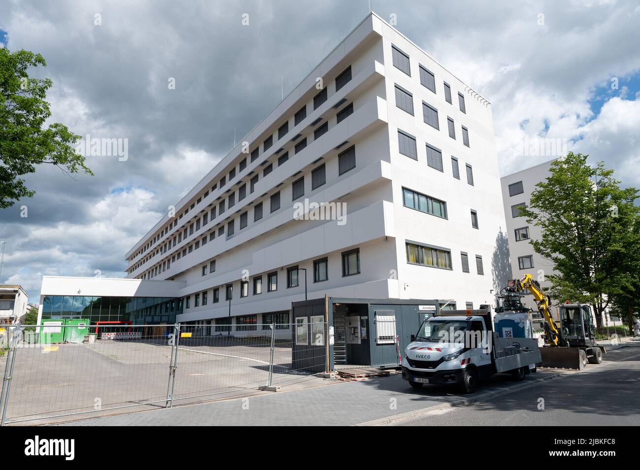 07 June 2022, Hessen, Frankfurt/Main The new building of the Frankfurt
