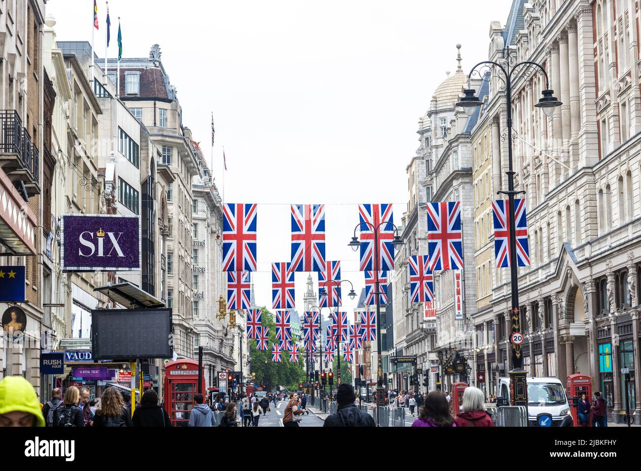 London the Mall and the Platinum Jubilee Stock Photo Alamy