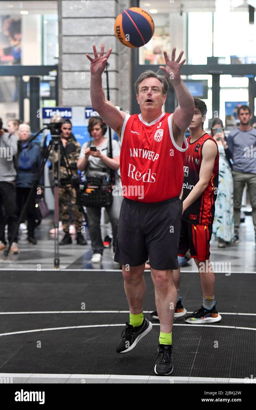 Antwerpen Mayor Bart De Wever is playing a basketball game during a press  conference on the upcoming FIBA 3x3 Basket World Cup 2022, in Antwerp,  Tuesday 07 June 2022. The FIBA 3x3