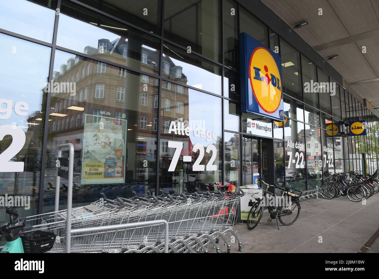 Copenhagen/Denmark/.07 June 2022/German lidl grocery store chin in