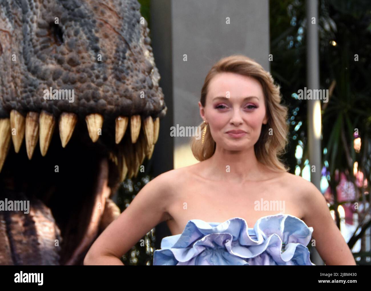 Hollywood, California, USA. 6th June, 2022. Actress Elva Trill attends Universal Pictures Presents The World Premiere of 'Jurassic World Dominion' at TCL Chinese Theatre on June 6, 2022 in Hollywood, California, USA. Credit: Barry King/Alamy Live News Stock Photo