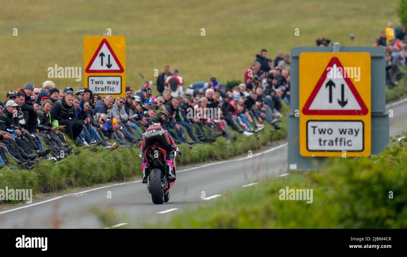 Douglas, Isle Of Man. 19th Jan, 2022. Spectators Look On During During ...