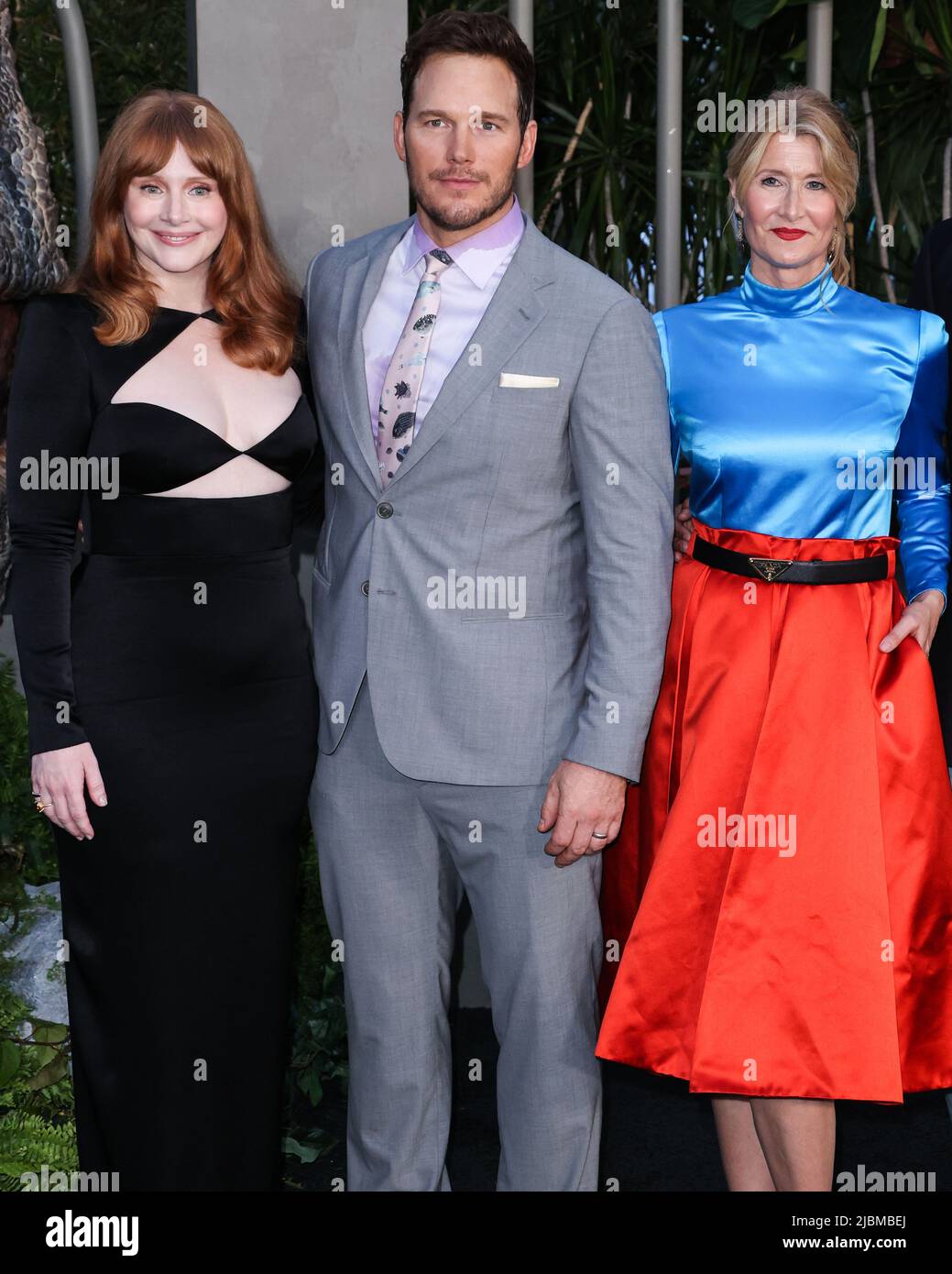 HOLLYWOOD, LOS ANGELES, CALIFORNIA, USA - JUNE 06: Actors Bryce Dallas