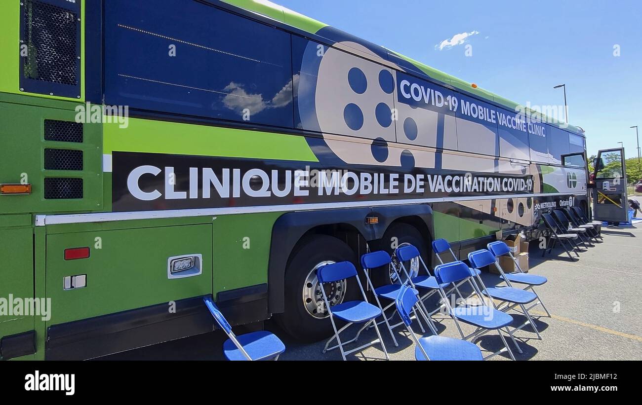 Go bus redesigned to a pop up COVID-19 mobile vaccine clinic in Toronto Stock Photo