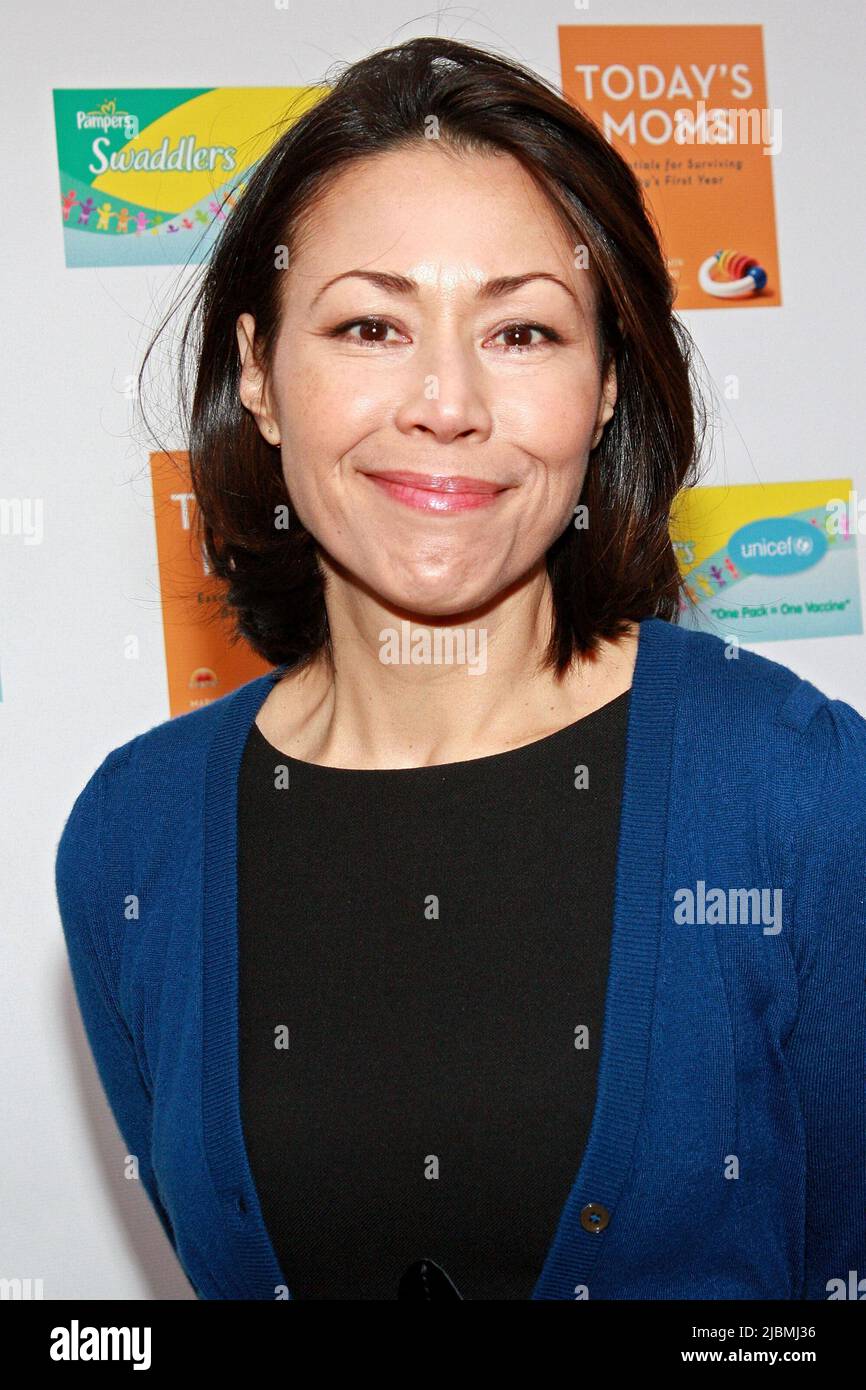 Anne Curry's Instagram, Twitter & Facebook on IDCrawl