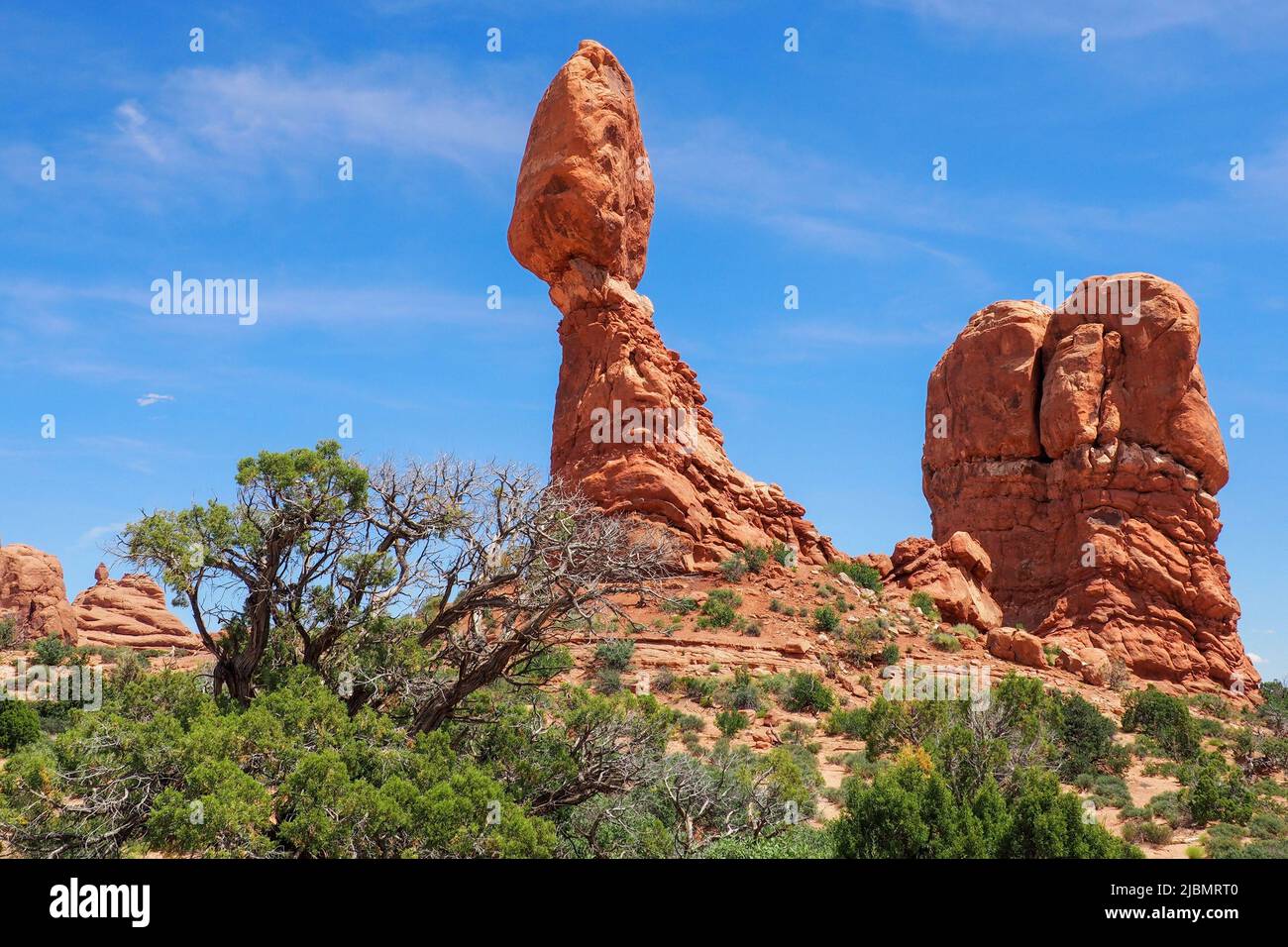 Utah Famous Rocks Balanced Rock formation in the Arches National Park, Utah, USA. Bizzare ...
