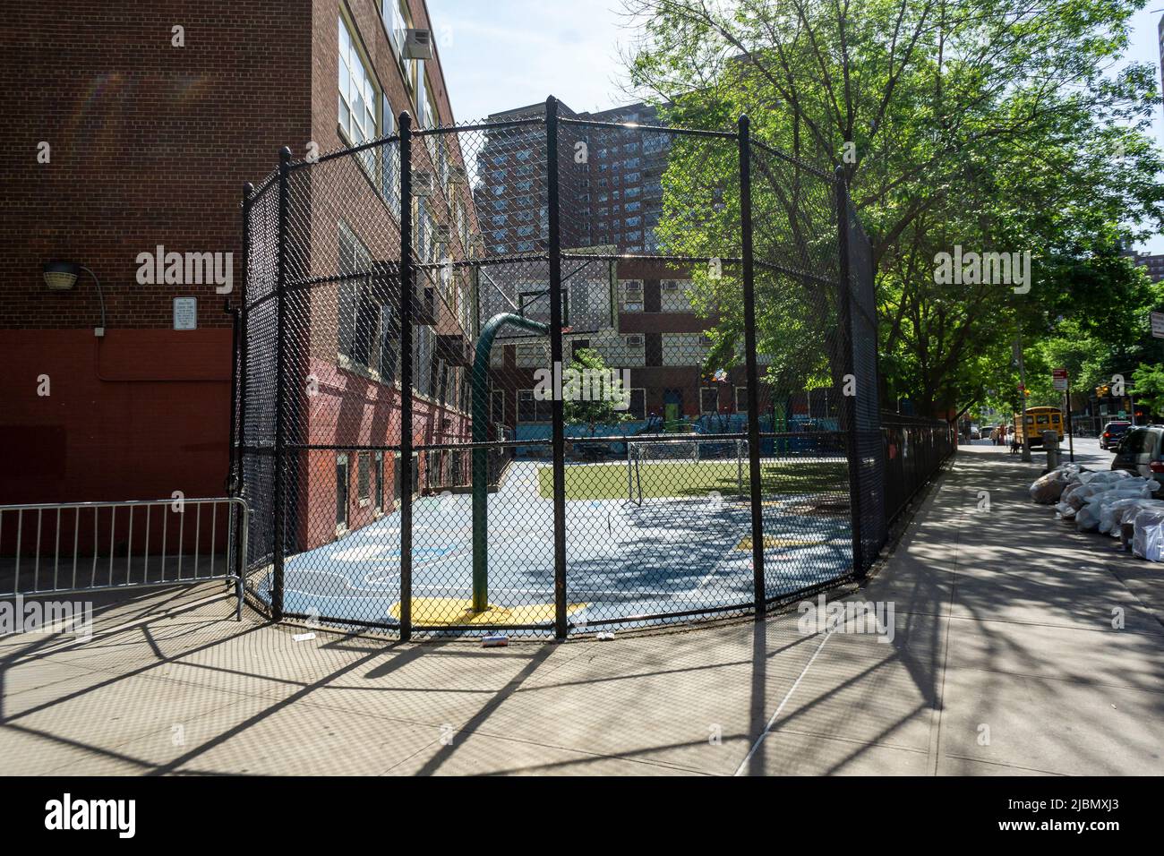 The empty  playground of PS33 in the Chelsea neighborhood of New York on Wednesday, May 25, 2022. (© Richard B. Levine) Stock Photo