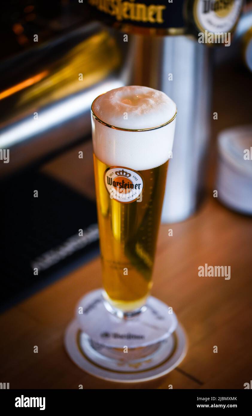 https://c8.alamy.com/comp/2JBMXMK/tasty-cold-german-beer-2JBMXMK.jpg