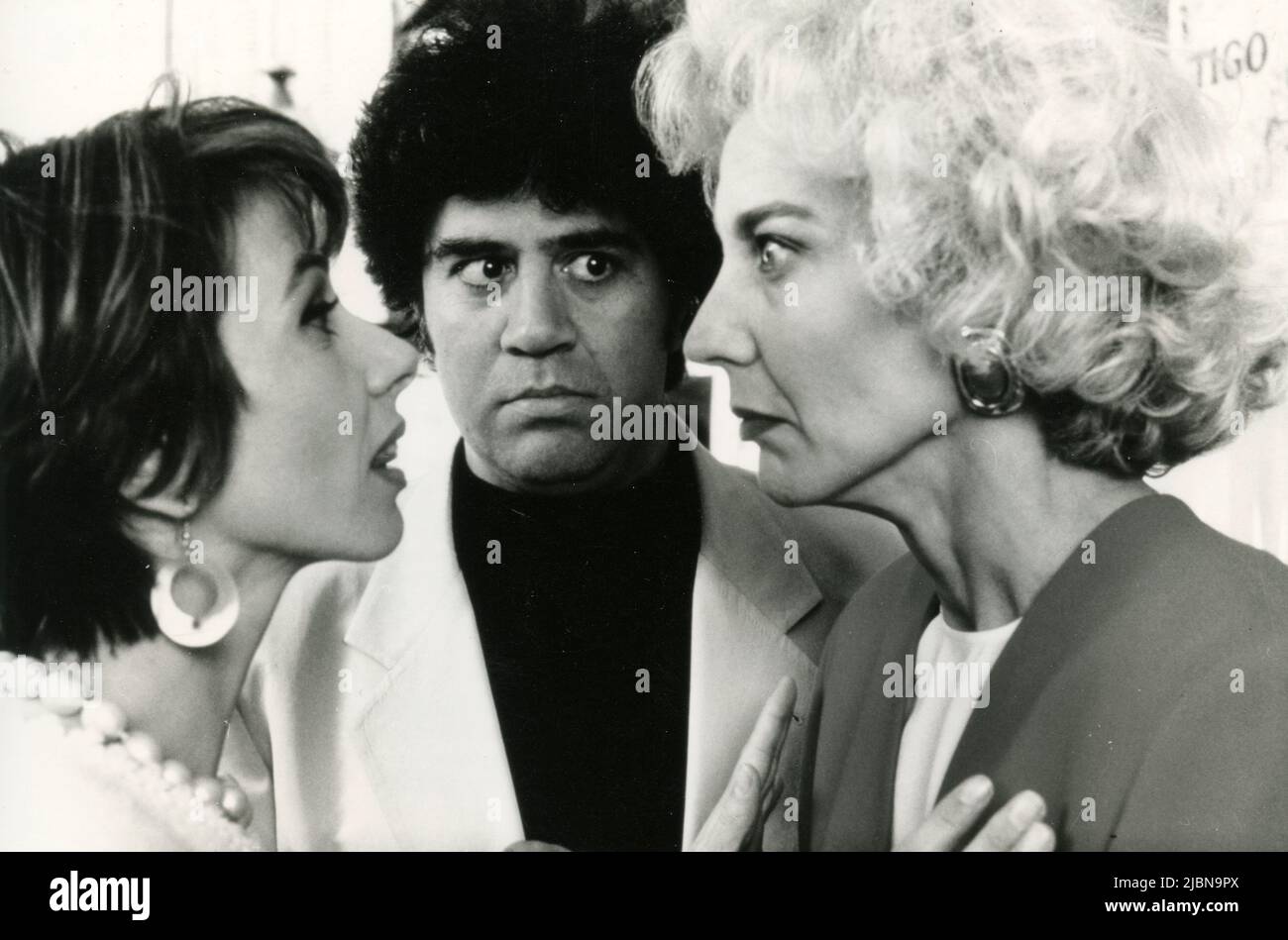 Spanish actresses Victoria Abril and Marisa Paredes, and film director Pedro Almodovar in the movie High Heels, Spain 1991 Stock Photo