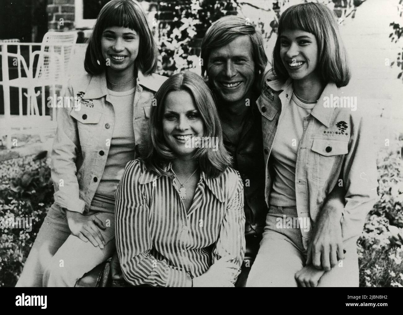 German actor Horst Janson and actresses Heidi Bruhl, and Birgit and Bettina Westhausen in the movie Spring in Immenhof, Germany 1974 Stock Photo