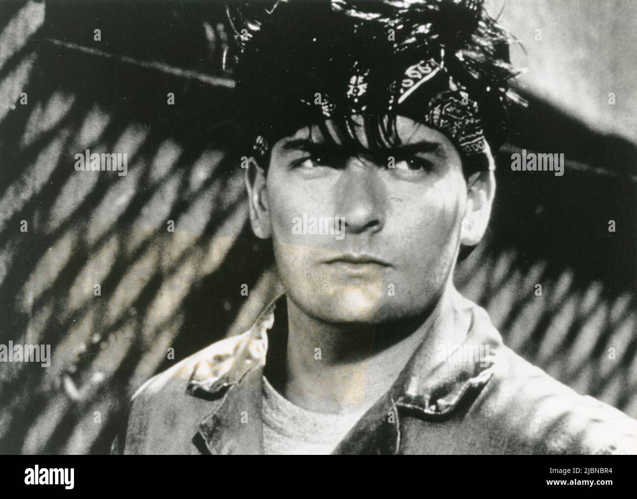 American actor Charlie Sheen in the movie Men At Work, 1990 Stock Photo