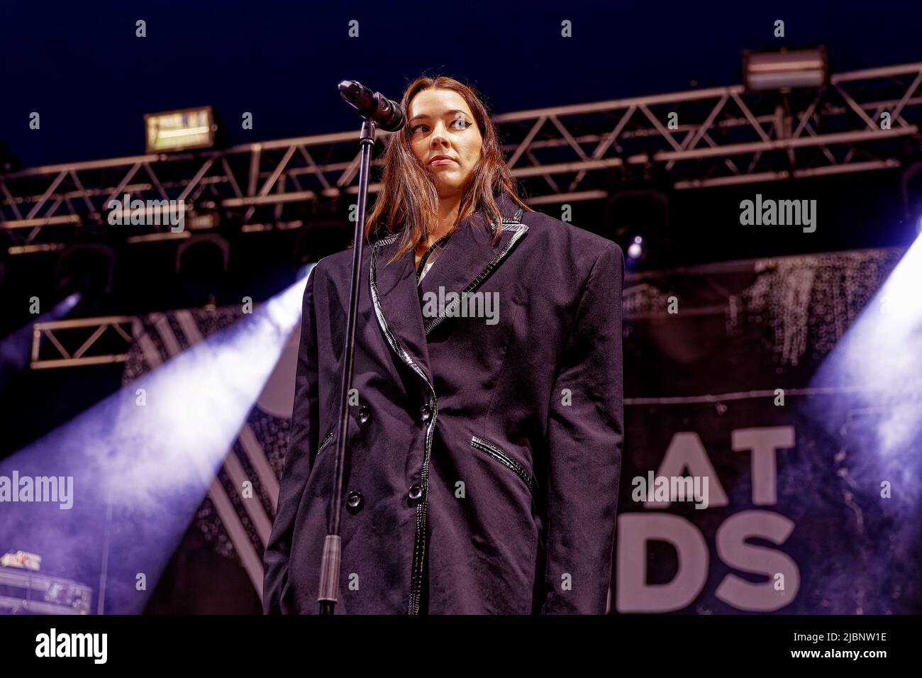 June 4, 2022: Janet Planet of Confidence Man Live in Leeds (Credit Image: © Andy Von Pip/ZUMA Press Wire) Stock Photo