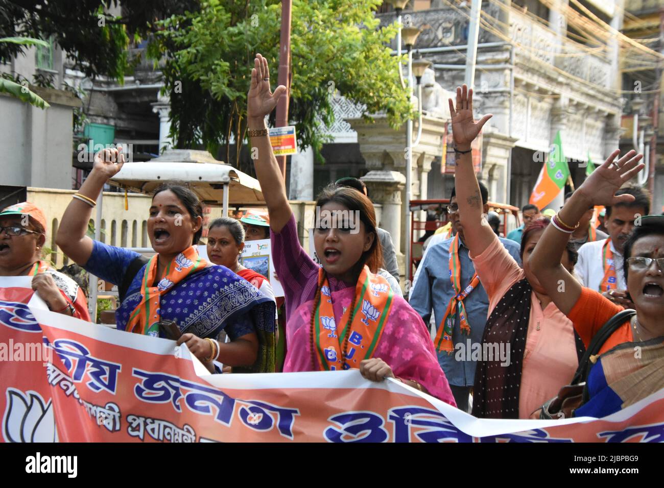 Kolkata, West Bengal, India. 7th June, 2022. The Other Backward Class (OBC) people of Bharatiya Janata Party (BJP) holds procession from Natun Rasta to Howrah Maidan (4 km), in support of eight years completion of BJP run Central Government, under the leadership of Prime Minister Narendra Damodardas Modi. (Credit Image: © Biswarup Ganguly/Pacific Press via ZUMA Press Wire) Stock Photo