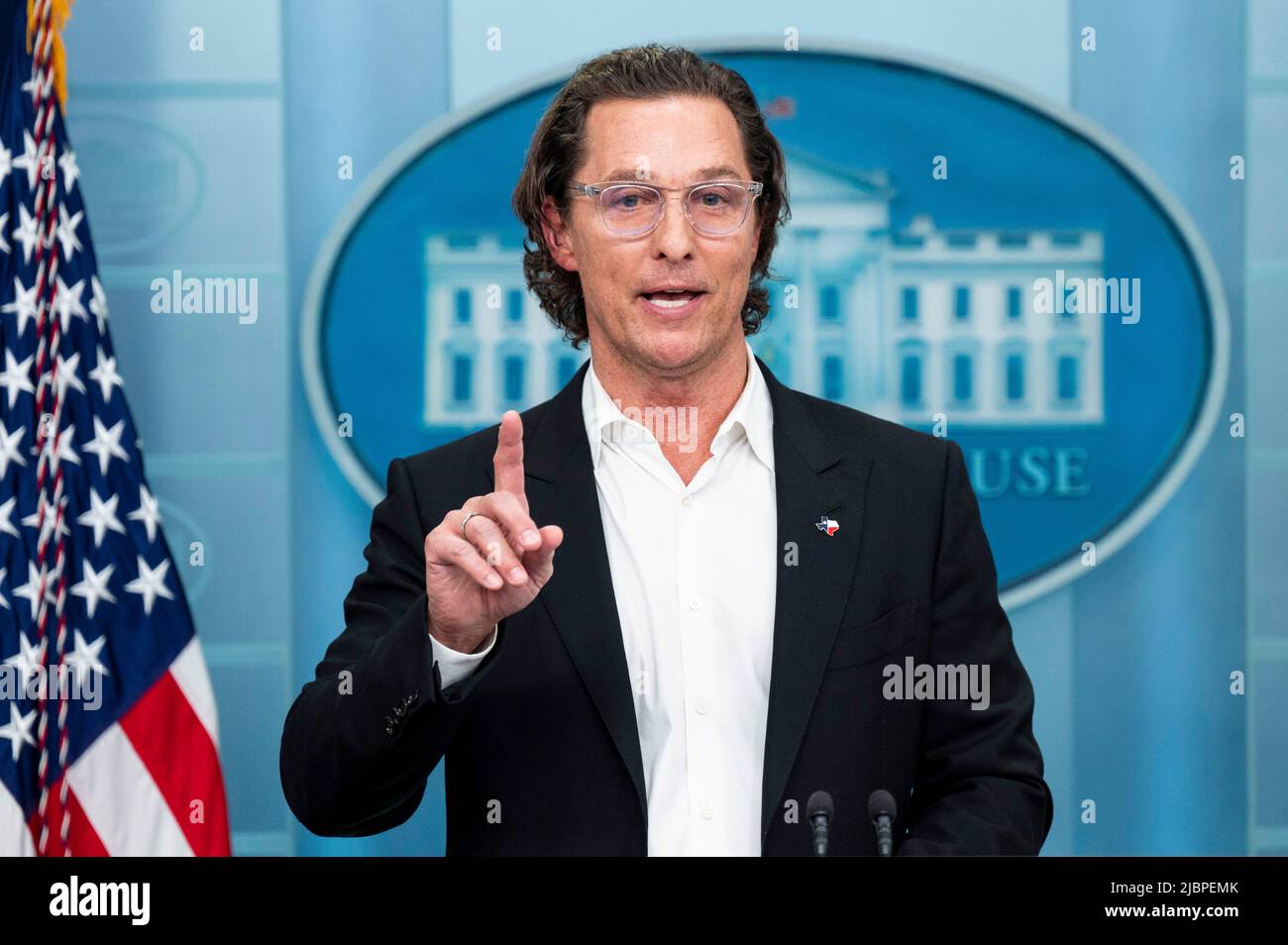 June 7, 2022, Washington, District of Columbia, United States: MATTHEW MCCONAUGHEY speaking at a press briefing in the White House Press Briefing Room. (Credit Image: © Michael Brochstein/ZUMA Press Wire) Stock Photo