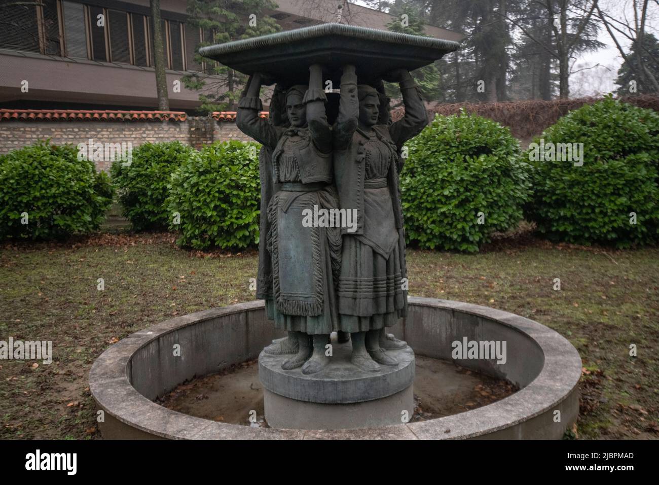 Museum of Yugoslavia: statue of women. Belgrade, Serbia Stock Photo