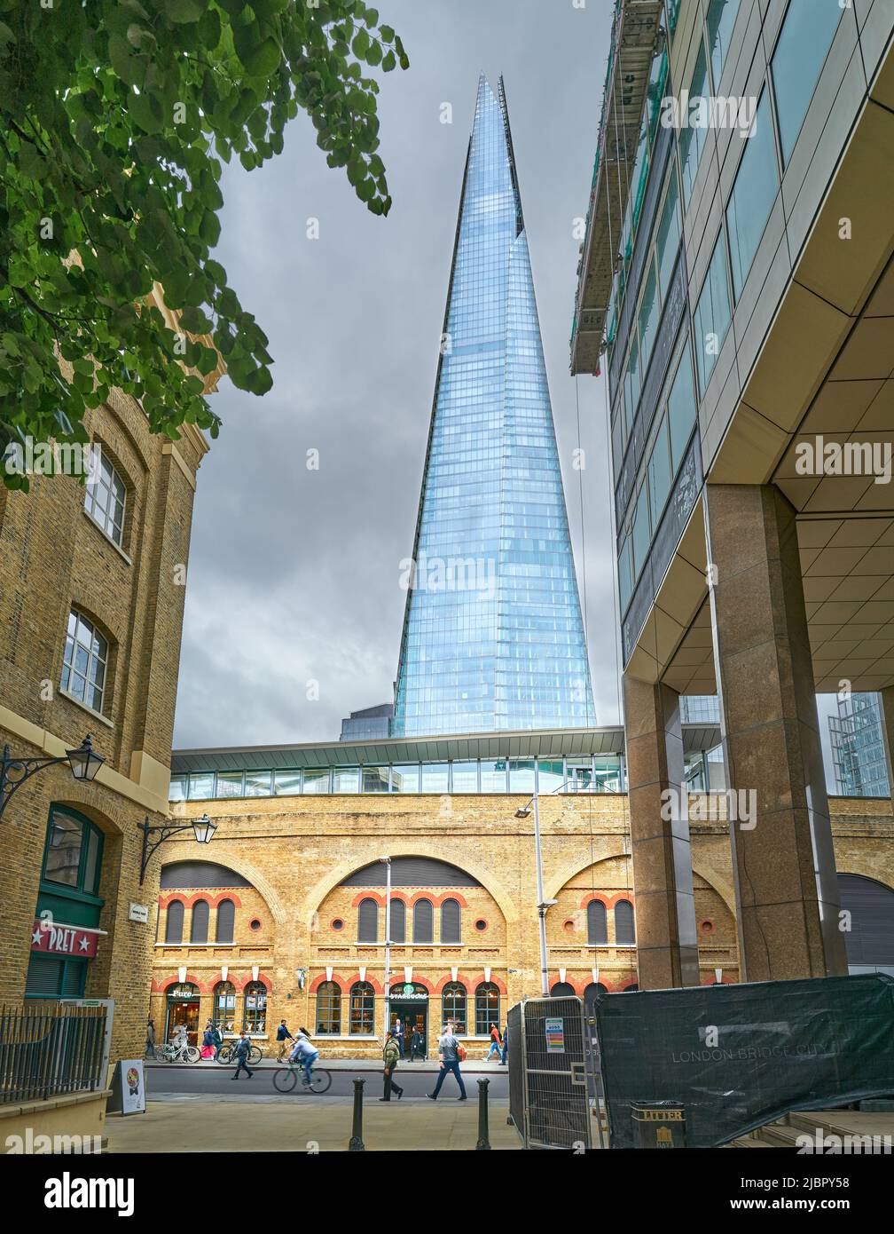 London Bridge Railing The Shard skyscraper and London Bridge rail station, London, England ...