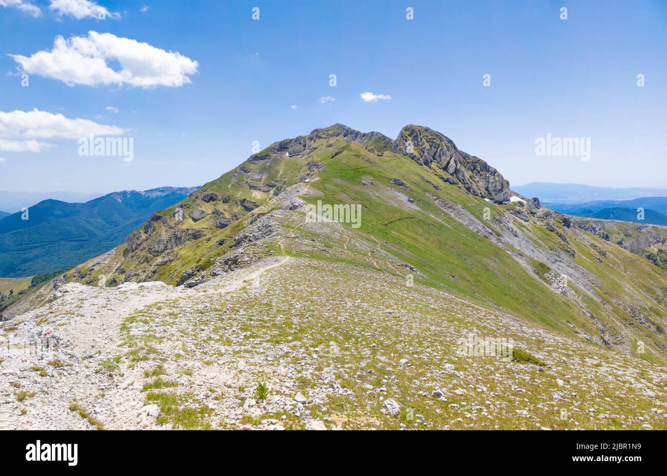 Mount Viglio (Frosinone, Italy) - In Monti Cantari mountain range, the Monte Viglio is one of three hightest peak in Lazio region. Here in the spring. Stock Photo