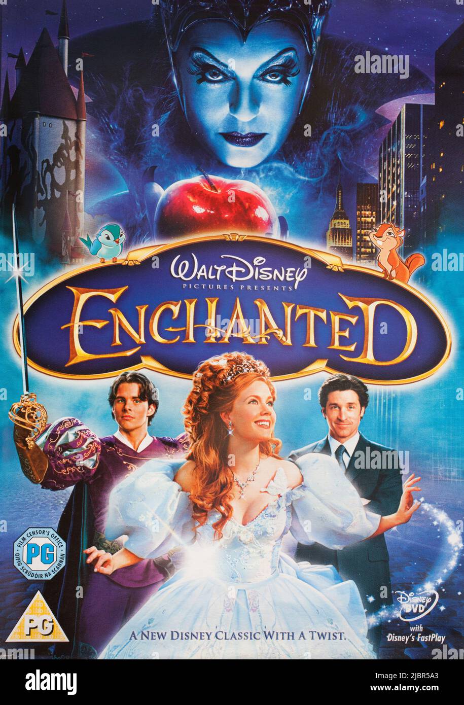 Enchanted film disney hi-res stock photography and images - Alamy