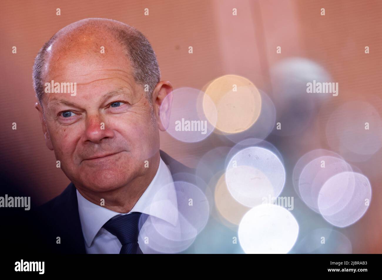 German Chancellor Olaf Scholz presides over the weekly cabinet meeting at the Federal Chancellery in Berlin, Germany, June 8, 2022. REUTERS/Hannibal Hanschke Stock Photo