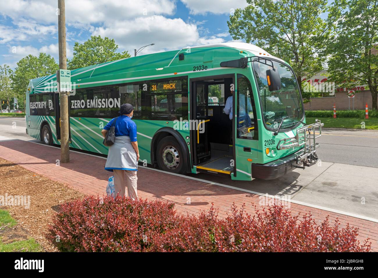 Detroit, Michigan - The Detroit Department of Transportation has added four electric buses to its fleet. The buses were made by Proterra, a California Stock Photo