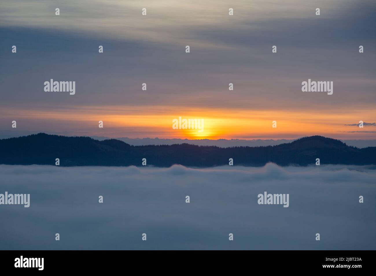 Below horizon hi-res stock photography and images - Alamy