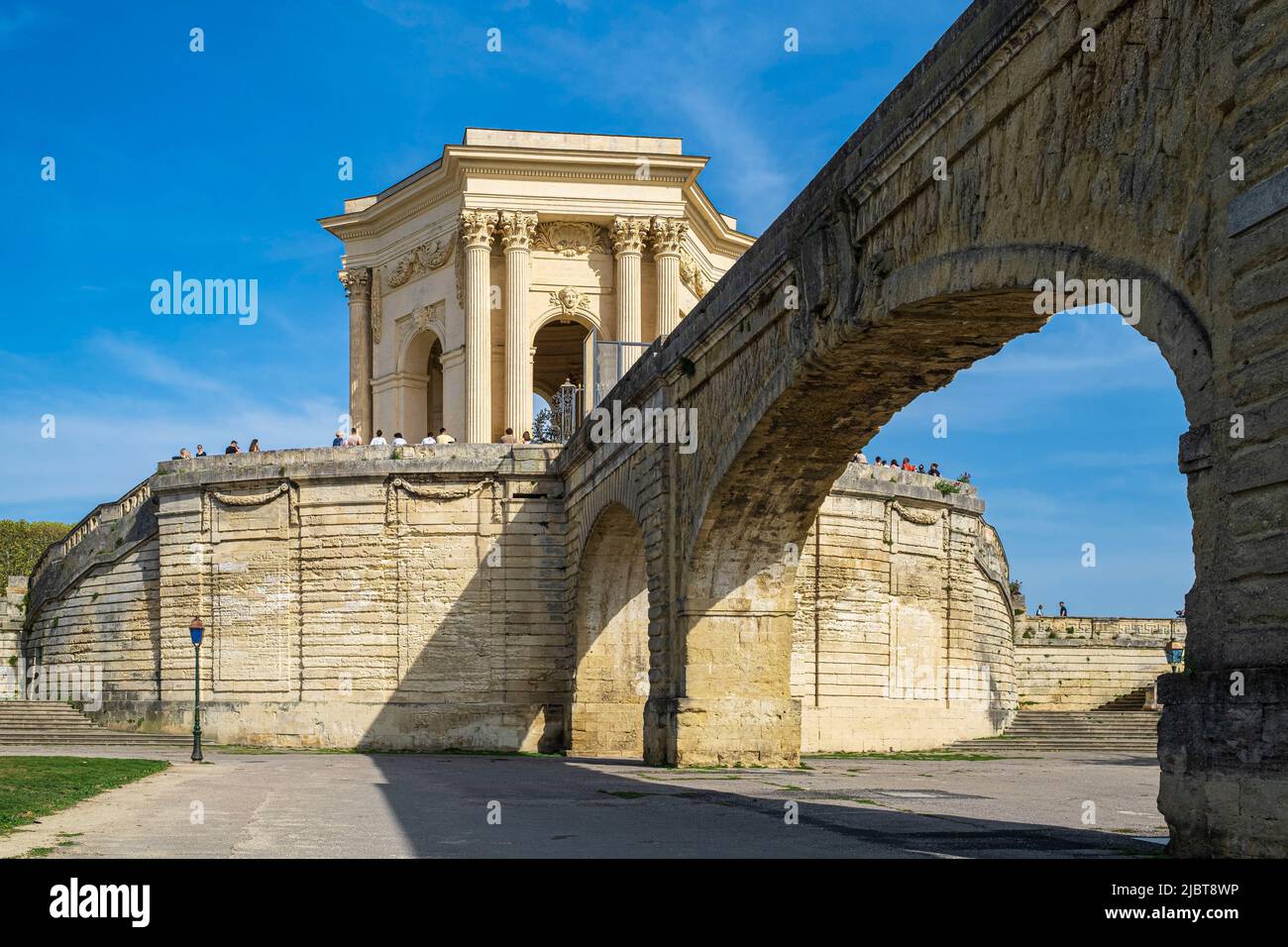 France, Herault, Montpellier, place Royale or promenade du Peyrou, monumental water tower built in 1768 supplied by Saint-Clement aqueduct Stock Photo