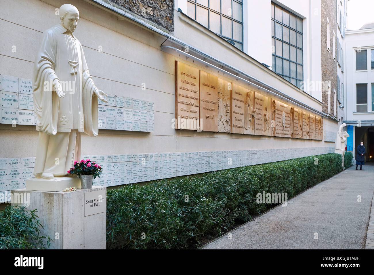 France, Paris, Notre Dame de la Medaille Miraculeuse Chapel, Saint Vincent de Paul statue Stock Photo