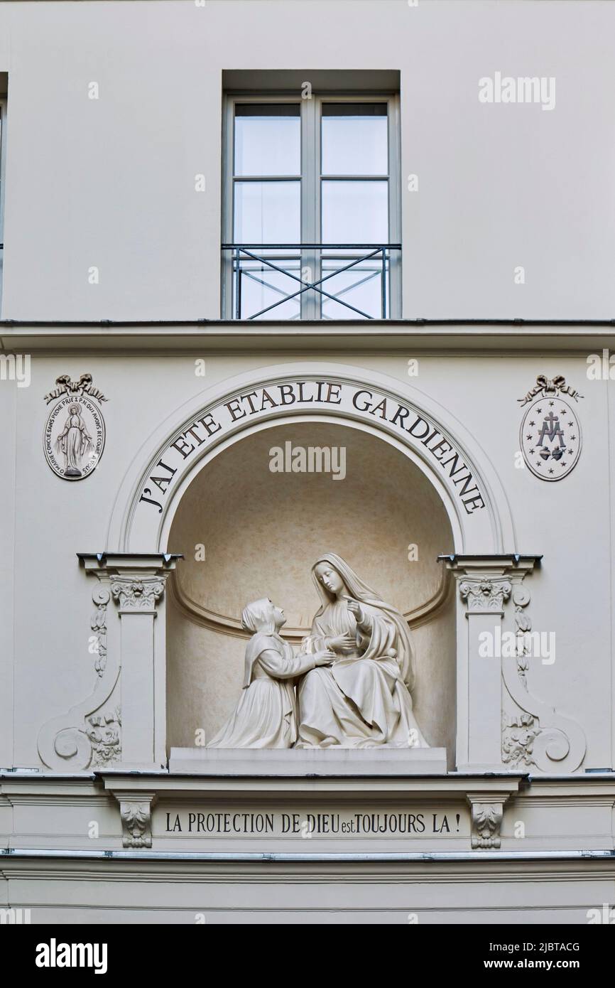 France, Paris, Notre Dame de la Medaille Miraculeuse Chapel, Statue of the First Apparition of the Virgin Stock Photo