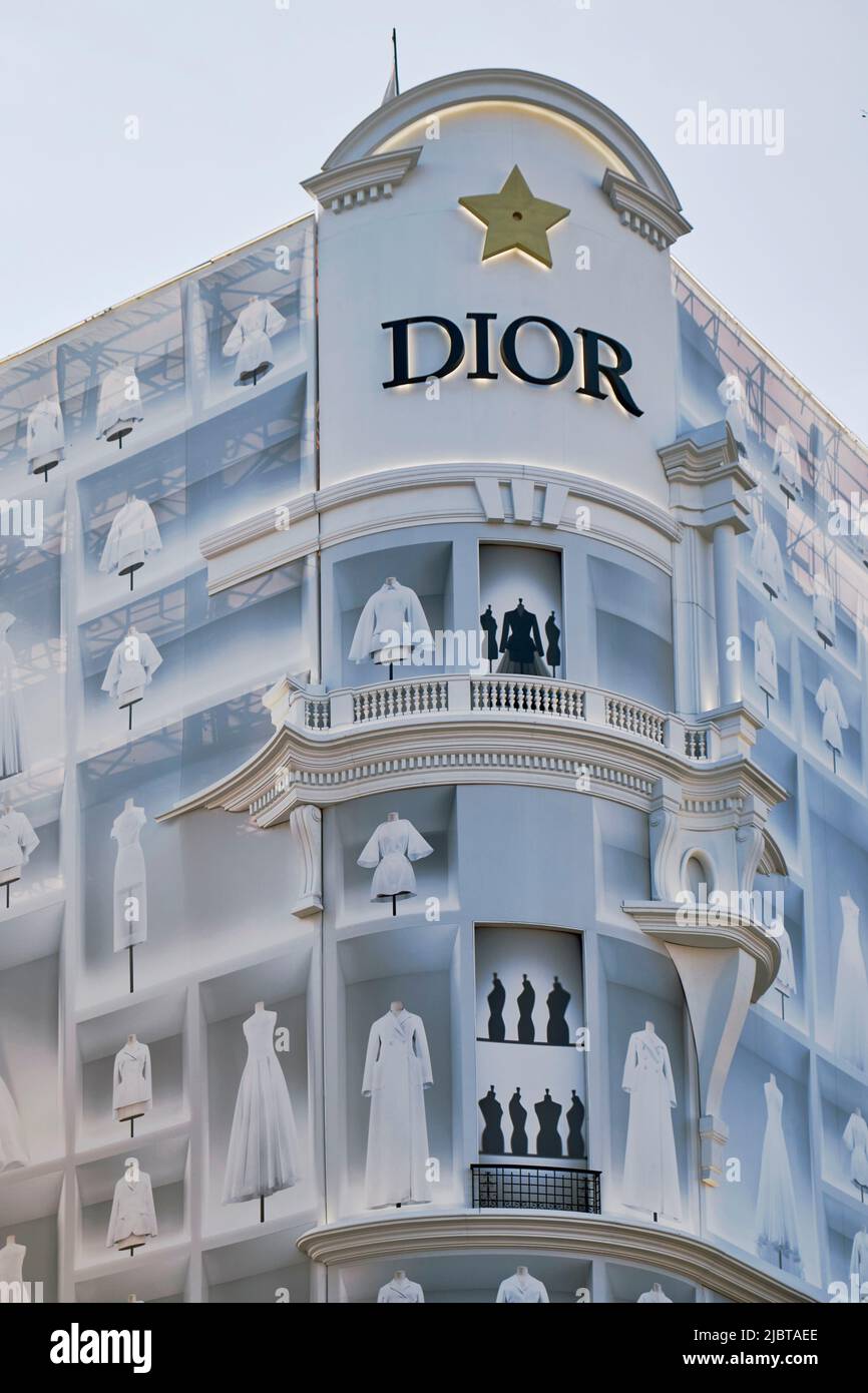 Dior champs elysees hi-res stock photography and images - Alamy