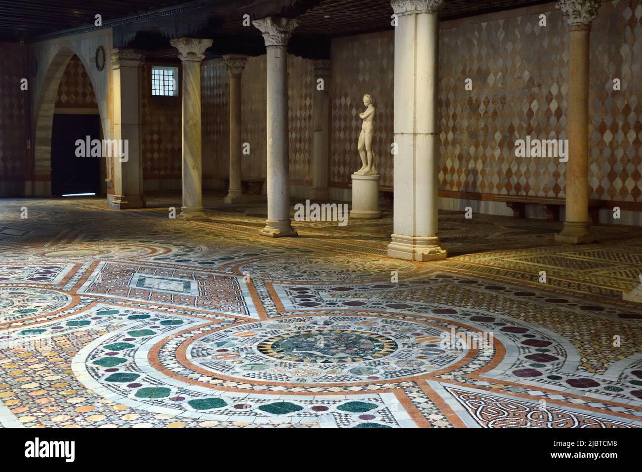 Italy, Venetia, Venice, listed as World Heritage by UNESCO, Ca' d'Oro (Galleria Giorgio Franchetti), The portego (entrance hall), Venus Stock Photo