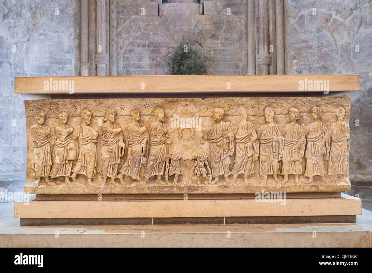 France, Alpes-de-Haute-Provence, Luberon Regional Natural Park, Manosque, Notre-Dame de Romigier church, the main altar is an early Christian sarcophagus in Carrara marble (late 4th century-early 5th century) Stock Photo