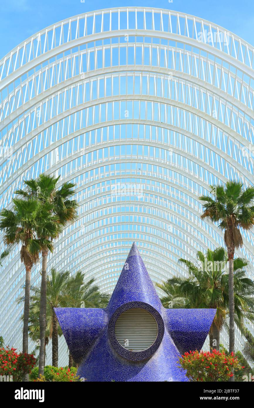 Spain, Valencia, City of Arts and Sciences (Ciudad de las Artes y las Ciencias), cultural complex designed by architect Santiago Calatrava, Umbracle (public garden) Stock Photo
