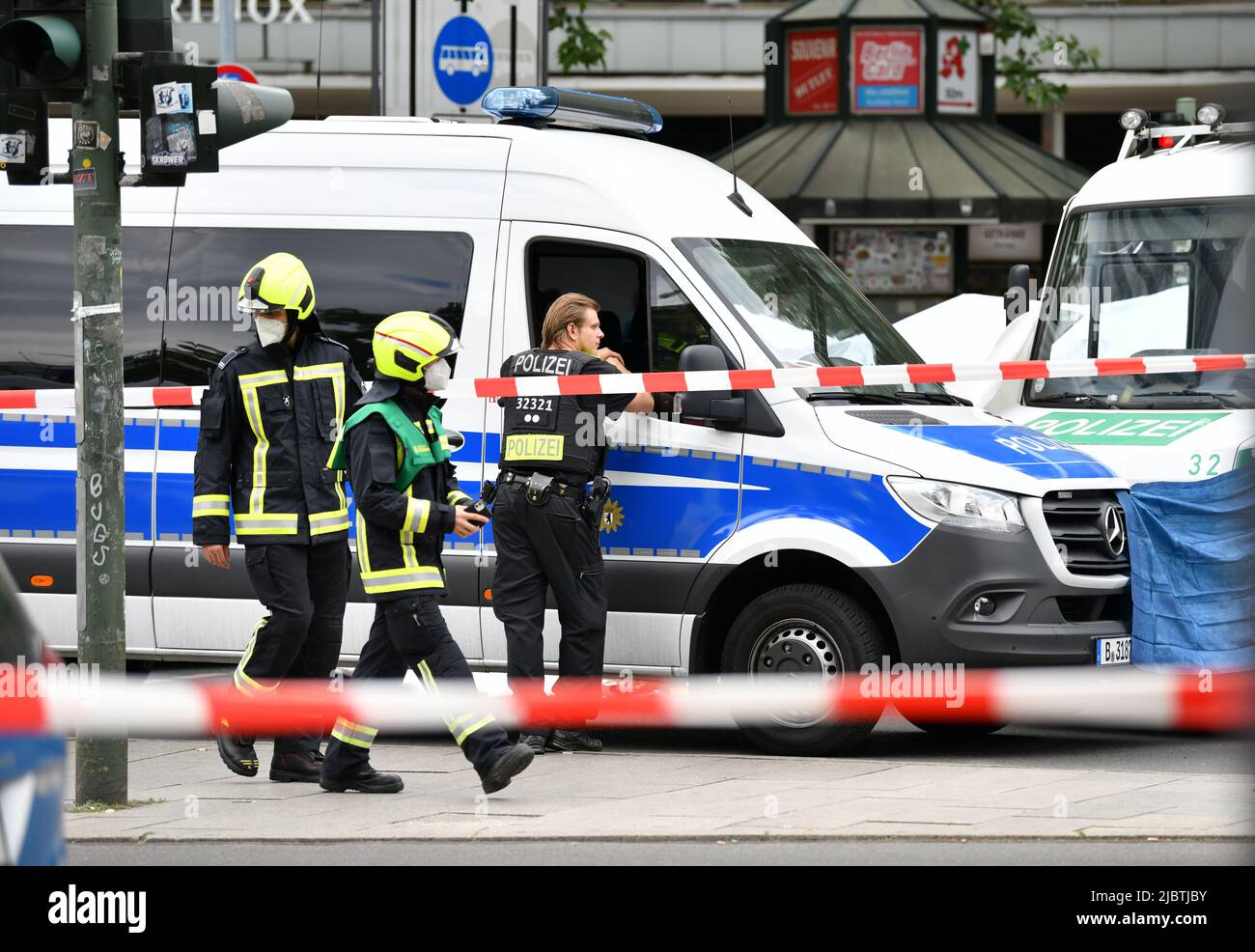 Berlin, Germany. 8th June, 2022. Police officers work at the scene after a vehicle crashed into a crowd in Berlin, Germany, June 8, 2022. A vehicle crashed into a crowd of people in Berlin's Charlottenburg locality, leaving one person killed and more than a dozen injured, German news agency dpa reported on Wednesday. Credit: Ren Pengfei/Xinhua/Alamy Live News Stock Photo