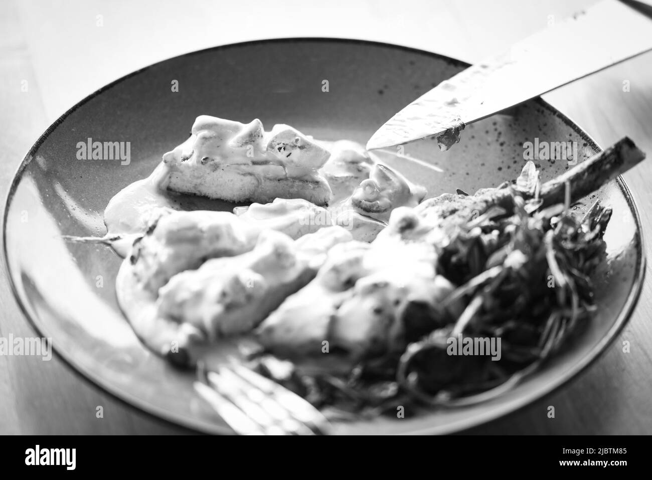 tasty pork cutlet & mushrooms sauce Stock Photo Alamy