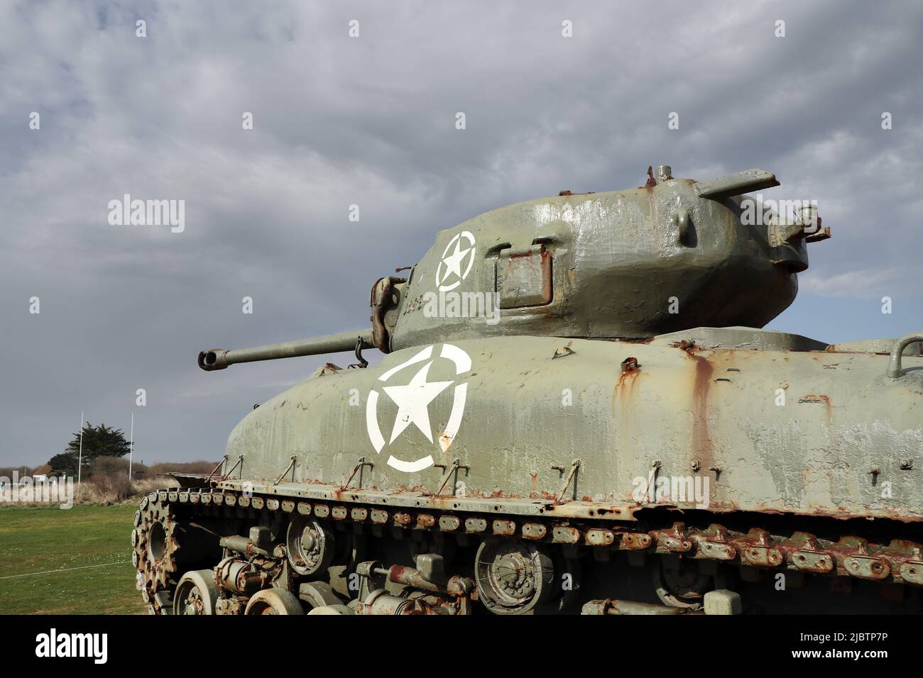 M4A1 (76)W HVSS Sherman Tank, Utah Beach Memorial Museum, Normandy, France Stock Photo