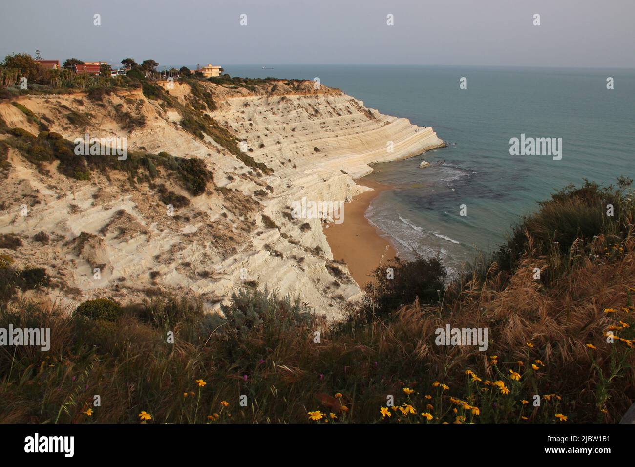 mediterranean sea at scala dei turchi in sicily (italy Stock Photo Alamy