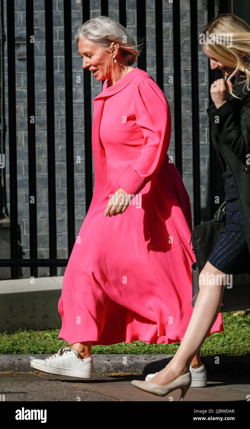 Downing Street, London, UK. 08th June, 2022. Nadine Dorries MP, Secretary of State for Digital, Culture, Media and Sport in a long pink dress. The British Fashion Council, together with the Prime Minister, this evening held an event to celebrate sustainable fashion, in conjunction with the start of London Fashion Week on Friday. The PM was expected to speak at the event, attended by fashion industry representatives and political figures including Culture Secretary Nadine Dorries and Justine Simonds, Deputy Mayor for Culture and the Creative Industries. Credit: Imageplotter/Alamy Live News Stock Photo