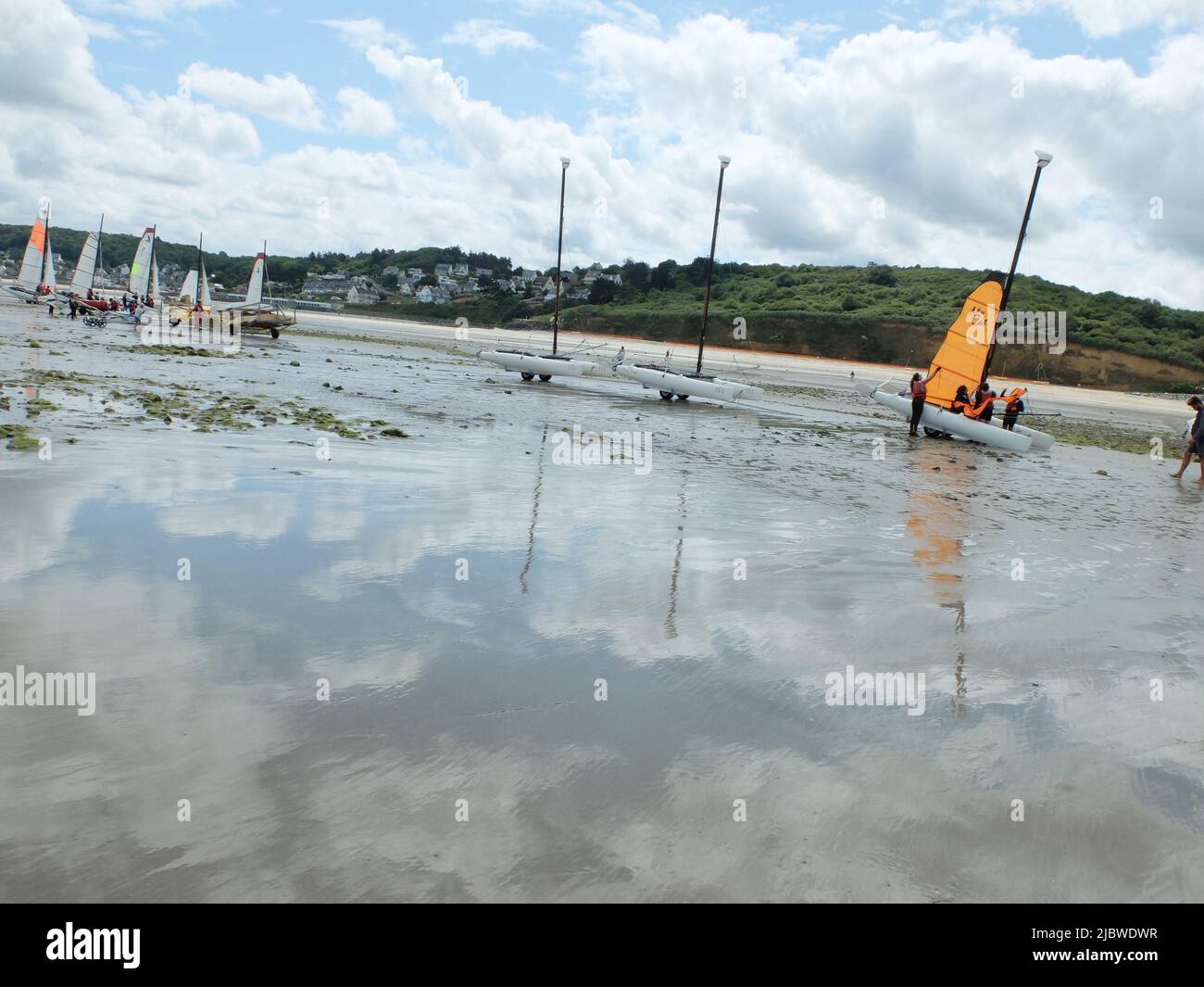 Ecole de voile à Plérin, Côtes d'Armor, France Stock Photo