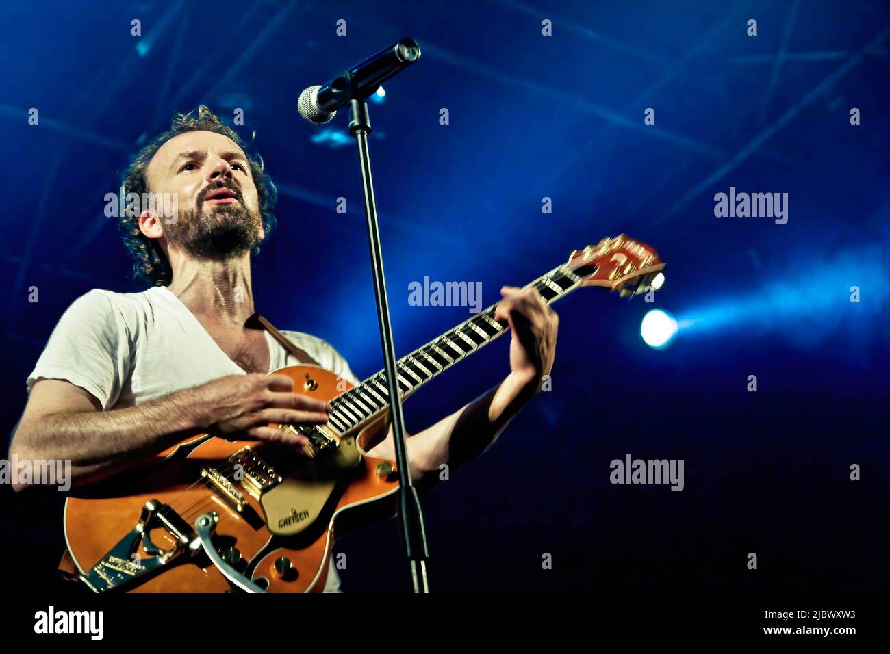 Orkestar hi-res stock photography and images - Page 3 - Alamy, image size:1300x956