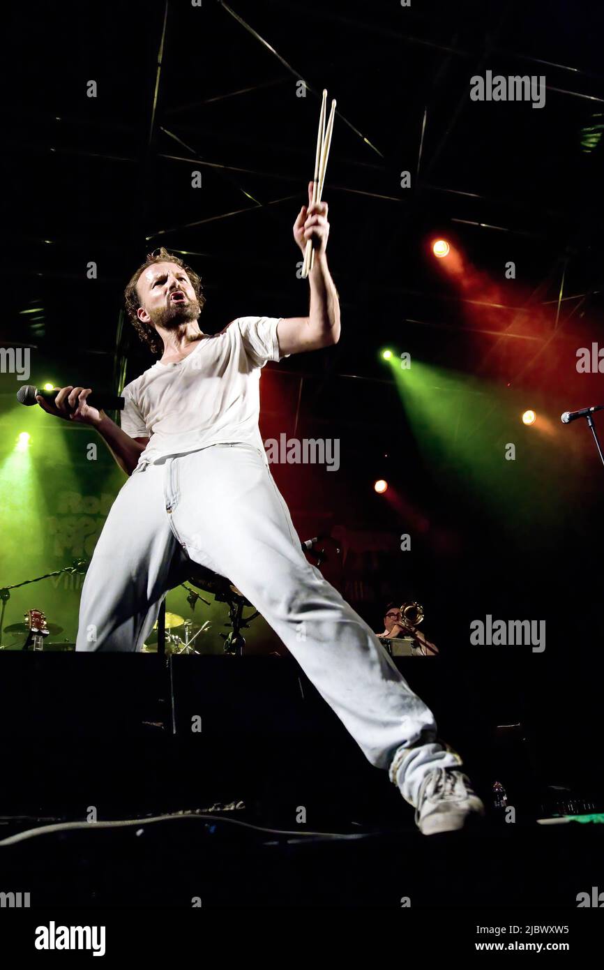 Shantel bucovina orkestar hi-res stock photography and images - Alamy, image size:866x1390