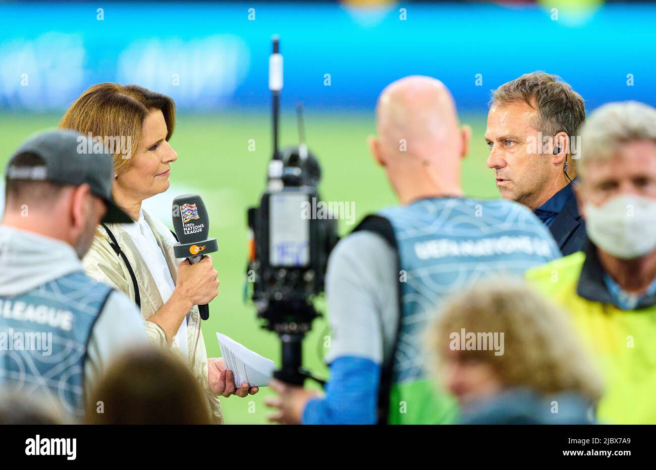 Katrin Müller-Hohenstein, ZDF german TV presenter, sportpresenter, moderator, DFB headcoach Hans-Dieter Hansi Flick , Bundestrainer, Nationaltrainer, in the UEFA Nations League 2022 match GERMANY