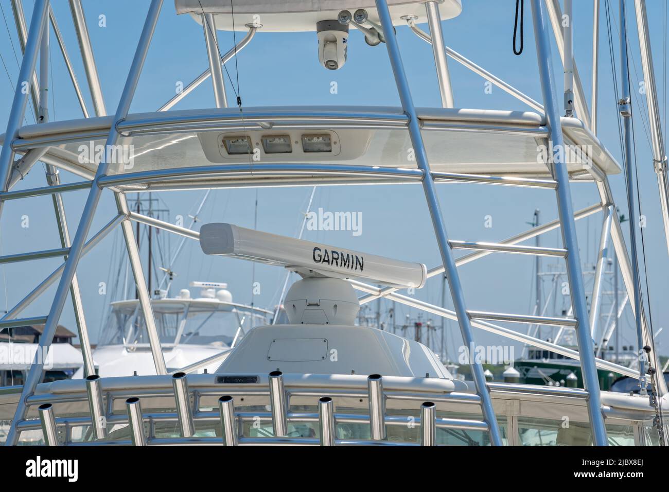 Cape May, NJ - June 2, 2022: Garmin Marine radar antenna mounted on a boat  in a marina Stock Photo - Alamy